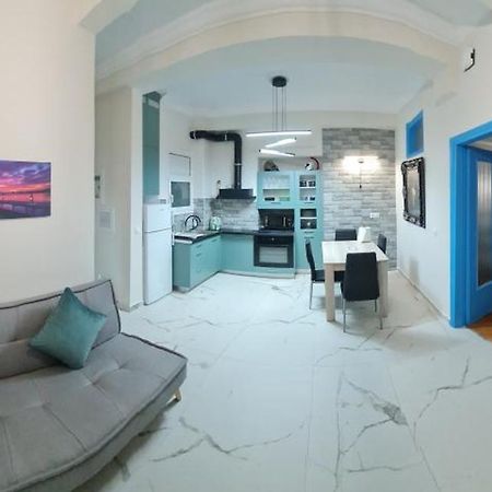 Full Apartment Near Kato Patissia 아테네 외부 사진