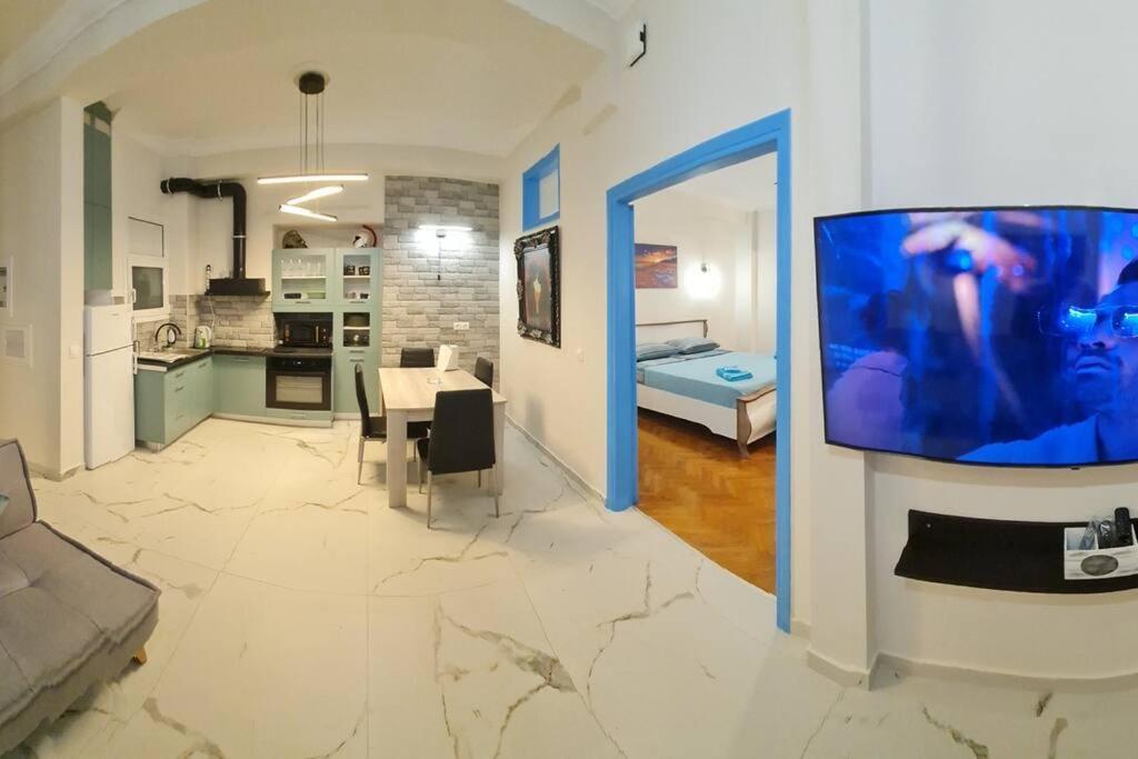 Full Apartment Near Kato Patissia 아테네 외부 사진