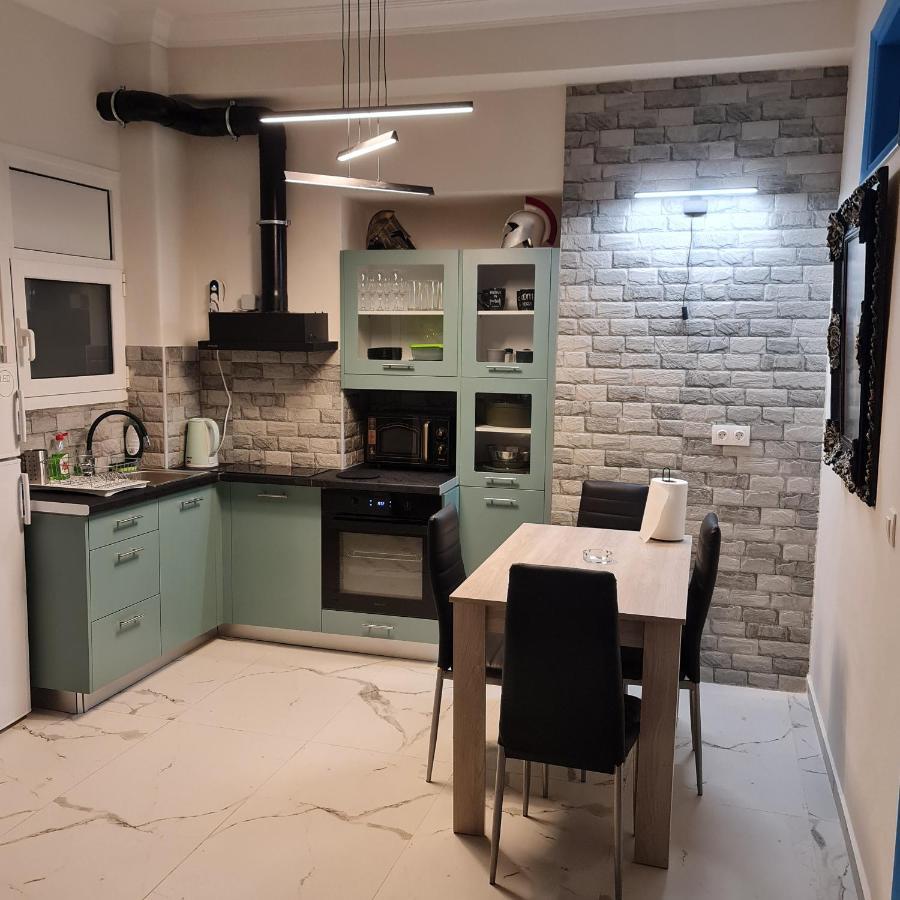 Full Apartment Near Kato Patissia 아테네 외부 사진