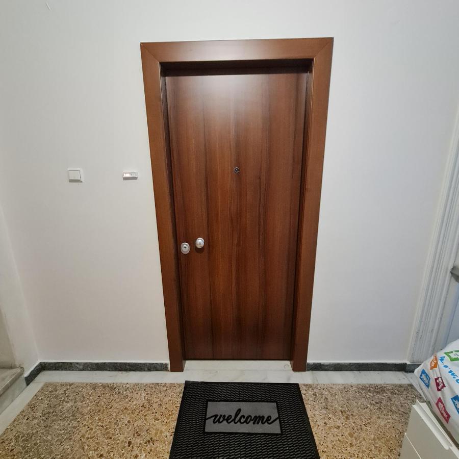 Full Apartment Near Kato Patissia 아테네 외부 사진