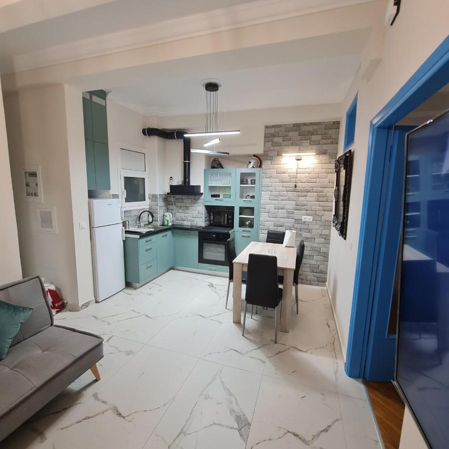 Full Apartment Near Kato Patissia 아테네 외부 사진